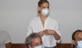 La top model israelí, Bar Refaeli, en el tribunal.