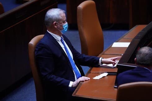 Benny Gantz fue el principal blanco de las críticas expresadas por los parlamentarios ultraortodoxos que forman parte de la coalición. (Adina Valman/Portavoz de la Knesset) Benny Gantz fue el principal blanco de críticas de los parlamentarios ultraortodoxos que forman parte de la coalición.