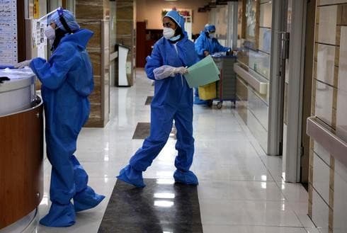 Sala de atención por coronavirus en un hospital de Teherán. 