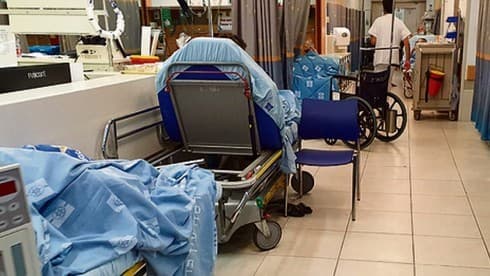 Los hospitales comienzan a verse desbordados en su capacidad de atención de pacientes con COVID-19. (Shalev Shalom) Los hospitales comienzan a verse desbordados en su capacidad de atención de pacientes con COVID-19.