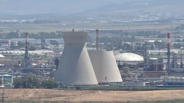 Industria petroquímica en la bahía de Haifa. 