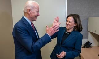 Kamala Harris con el candidato a presidente demócrata, Joe Biden.