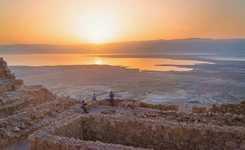 Amanecer en el Parque Nacional Masada. 