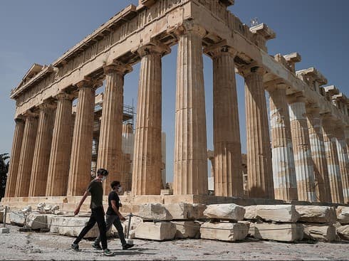 La Acrópolis de Atenas tras el cierre. 