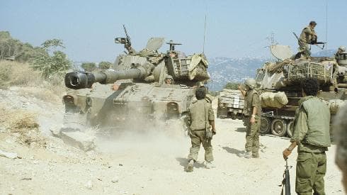 Tropas israelíes en el Líbano en 1982.  