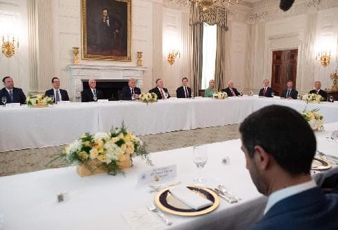 Casa Blanca Cena Acuerdo Abraham