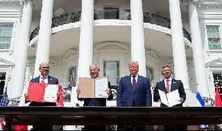 Acuerdo Abraham EAU Bahrein Escalera Trump Netanyahu