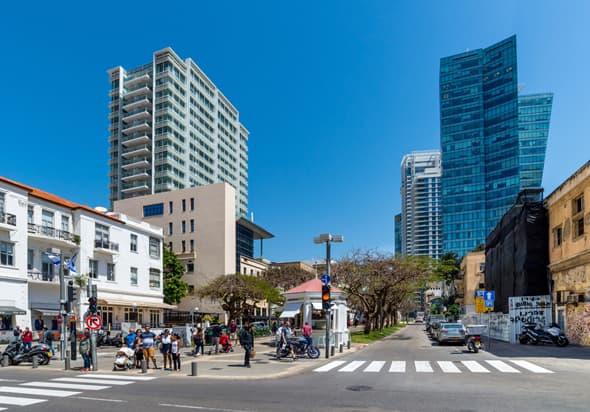 Bulevar Rothschild de Tel Aviv, donde se solía ver al sultán Bin Sulayen cuando trataba a su hija en Israel. (Shutterstock) Bulevar Rothschild de Tel Aviv.