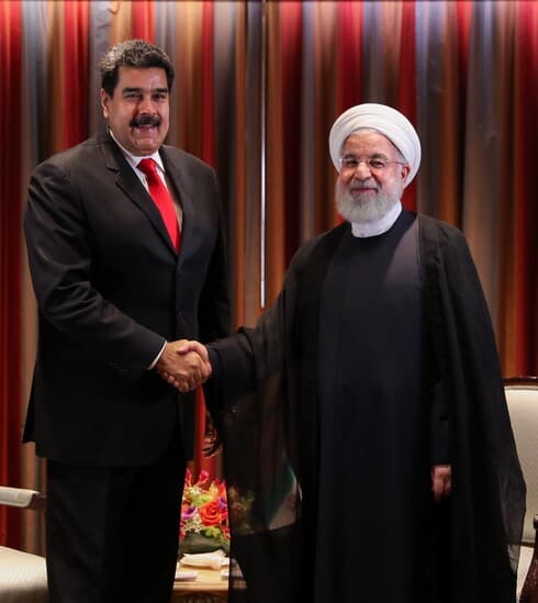 El presidente venezolano, Nicolás Maduro, y su homólogo iraní, Hassan Rouhani, durante una reunión en 2018.