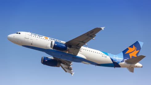 La aerolínea israelí Israir traslada a la delegación del Estado judío en el histórico vuelo a Bahrein. 