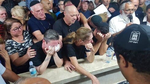 Kim Yehezkel-Levengrund Entierro