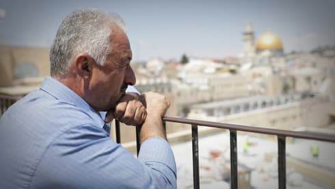 Fahri Abu-Diab: "Lo más importante para nosotros es Al-Aqsa. Si ustedes la tocan, tocan mi religión, mis principios y mi fe”. (Ori Davidovich) Fahri Abu-Diab: "Lo más importante para nosotros es Al-Aqsa. Si ustedes la tocan, tocan mi religión, mis principios y mi fe”.