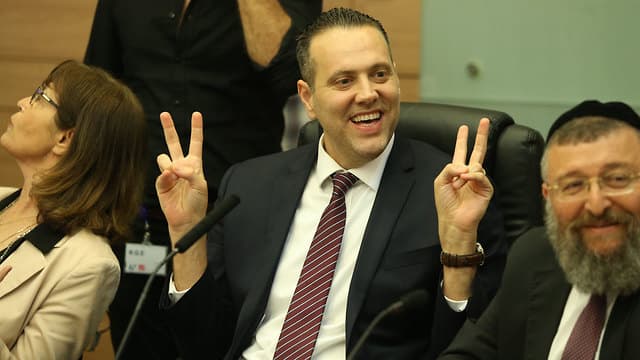 Miki Zohar, parlamentario del Likud, profirió amenazas por radio, y en vivo. (Amit Shabi) Miki Zohar, parlamentario del Likud y presidente de la coalición.