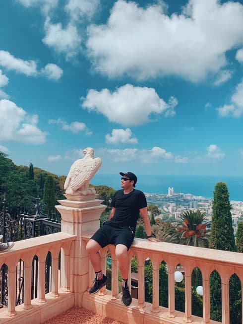 Troy Bronson en Haifa, Israel.