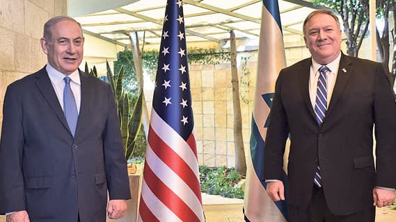 El primer ministro israelí, Benjamín Netanyahu, junto al secretario de Estado norteamericano, Mike Pompeo, durante una reunión en mayo de este año. 