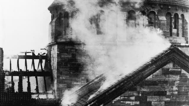Más de mil sinagogas fueron atacadas durante l "Noche de los cristales rotos". (Gettyimages) Muchas sinagogas fueron atacadas durante la "Noche de los cristales rotos".