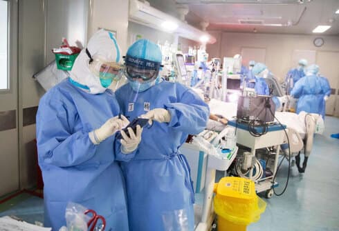 Trabajadores de la salud en Wuhan.