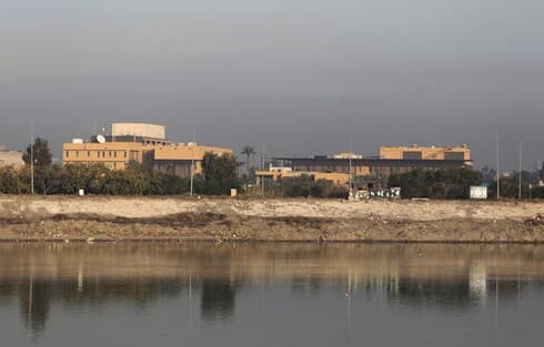 Embajada de Estados Unidos en Irak, a la orilla del río Tigris. 
