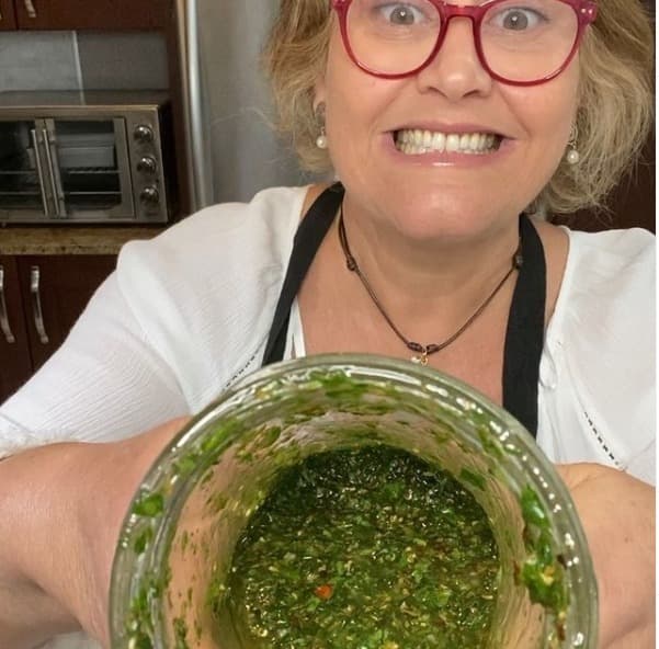 Ariela Jason enseñando una de sus recetas saludables. 