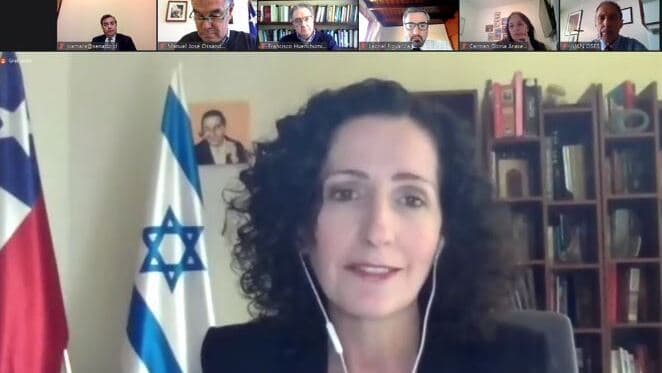 La embajadora de Israel en Chile, Marina Rosenberg. 