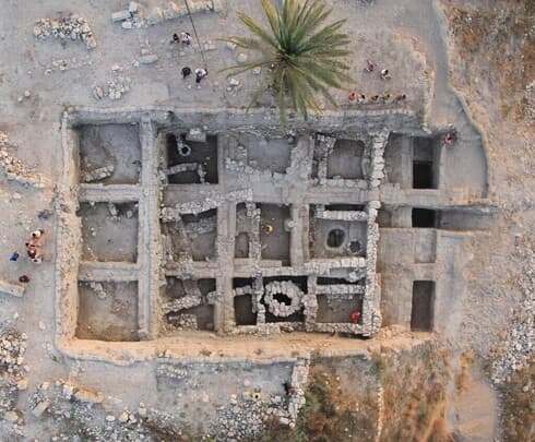 Sitio de excavaciones arqueológicas en Tel Megido. 