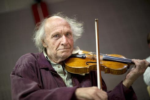 El violinista israelí Ivry Gitlis. 