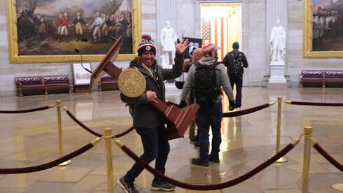 Algunos de los partidarios de Trump que vandalizaron el Capitolio en Washington. 