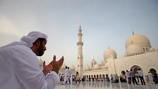 Abu Dhabi, capital de Emiratos Árabes Unidos. 