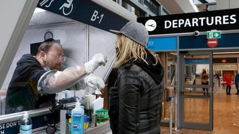 Pruebas de coronavirus en el aeropuerto Ben-Gurion. 