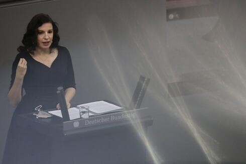 Marina Weisband, joven inmigrante judía. 
