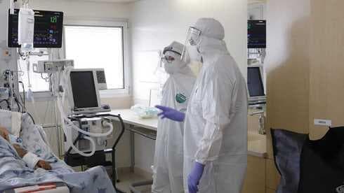 Una sala para atención de coronavirus en el Hospital Ichilov, donde se prueba el fármaco. (TPS) Una sala para atención de coronavirus en el Hospital Ichilov.