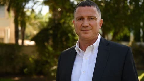 Ministro de Salud, Yuli Edelstein. 