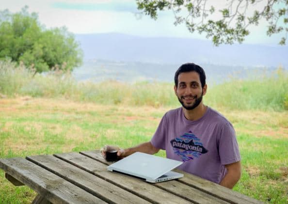 Omer Shai, creador de Gather, programa de trabajo digital en kibutzim. 