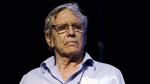 Amos Oz. 