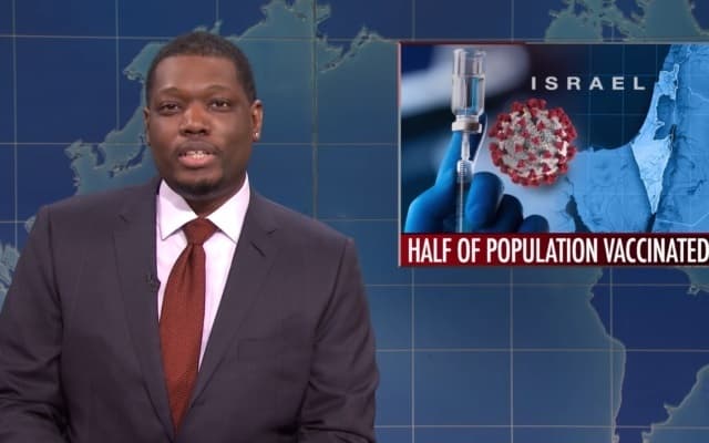 Michael Che, co-conductor del famoso programa de televisión estadounidense Saturday Night Live. (NBC) Michael Che, co-conductor del famoso programa de televisión estadounidense Saturday Night Live.