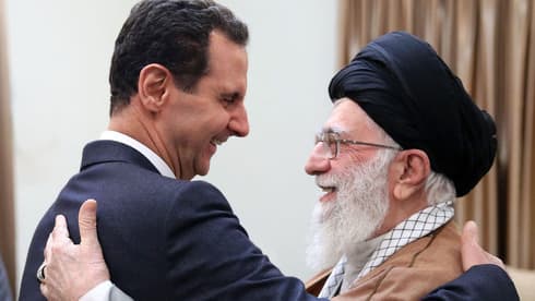 El presidente sirio, Bashar Al Assad, junto al líder supremo de Irán, Alí Jamenei. (AP) Bashar Al Assad junto al líder supremo de Irán, Alí Jamenei.