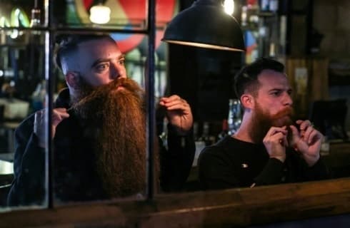 Bar Pinto y Gilad Levi, los dos principales impulsores de la campaña. (Beard exemptions for all) Bar Pinto y Gilad Levi, los dos principales impulsores de la campaña.
