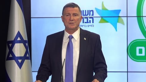 Yuli Edelstein, ministro de Salud. 