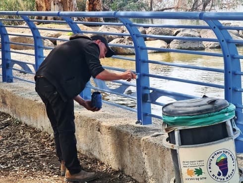 Trabajos de mantenimiento en la playa Susita.