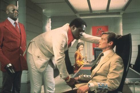 Yaphet Kotto interpretando al Dr. Kananga en la película "Vive y deja morir" de la saga James Bond en 1973. (Cortesía) Yaphet Kotto en el papel de Dr. Kananga en la película "Vive y deja morir" de la saga James Bond en 1973.