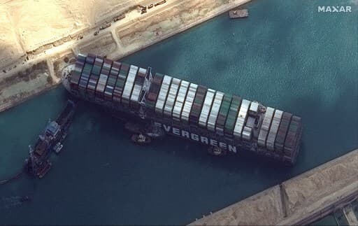 El propietario del barco se mostró confiado en que pueda ser liberado este fin de semana. (AFP) Canal