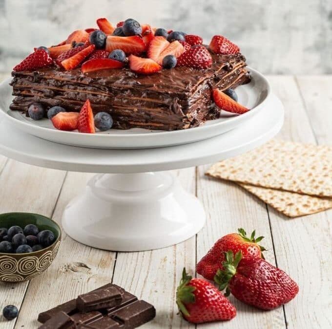 Torta de matzá y chocolate, uno de los platos de Elli Kriel. 
