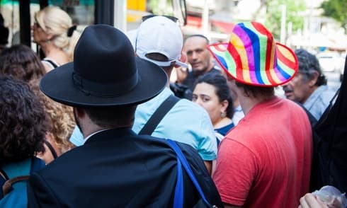 Sombreros y mundos diferentes. 