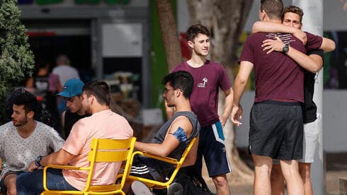 En Israel volvieron los abrazos y se fueron los barbijos. 
