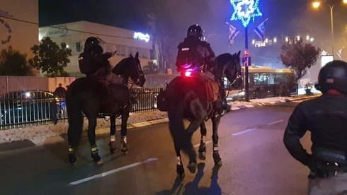 Policía montada en Jaffa. 