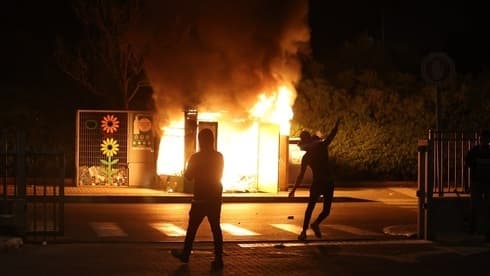 Disturbios en Lod el martes por la noche. 
