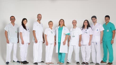 Médicos árabes y judíos trabajan juntos en Israel. "Un ejemplo de coexistencia y paz". (Tal Shahar) Médicos árabes y judíos trabajan juntos en Israel. "Un ejemplo de coexistencia y paz".