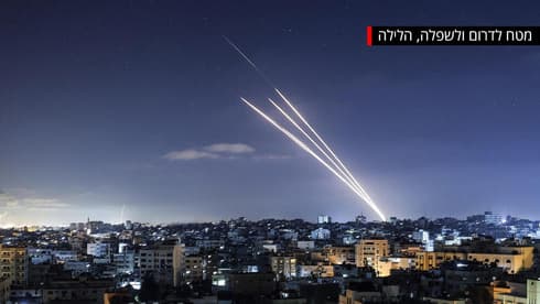 Lanzamiento de cohetes desde Gaza anoche.