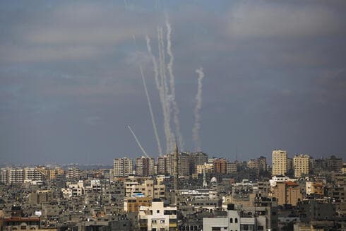 Cohetes disparados desde la Franja de Gaza hacia Israel durante la última ronda de combates. (AP) Cohetes disparados desde la Franja de Gaza hacia Israel.