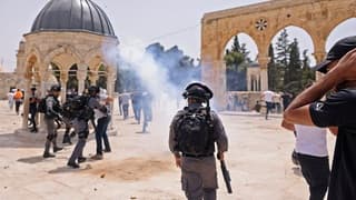 Enfrentamientos entre palestinos y fuerzas de seguridad israelíes en el Monte del Templo. 